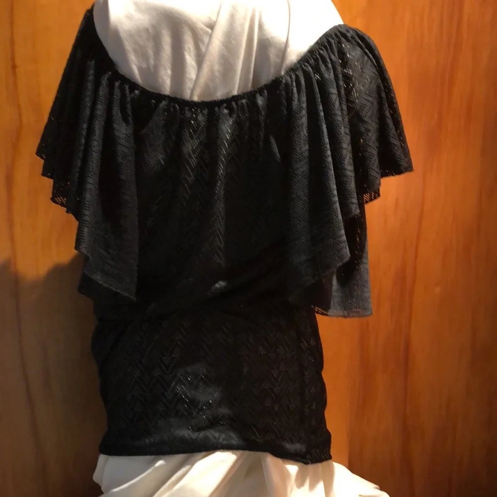 Black Batwing Off The Shoulder Bathing Suit Coverup - Picture 4 of 7